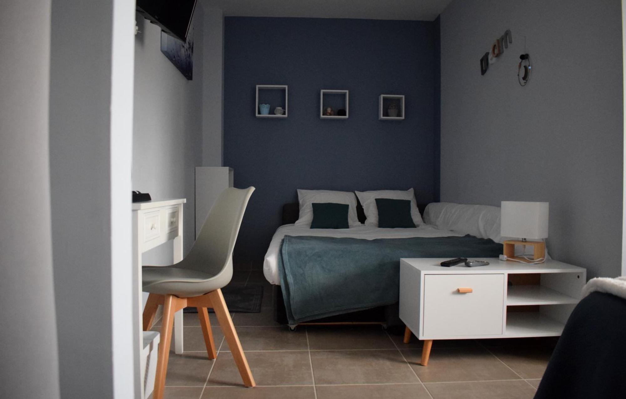 La Sarlamandre, Chambres Et Table D'Hotes Marcillac-Saint-Quentin Exteriér fotografie