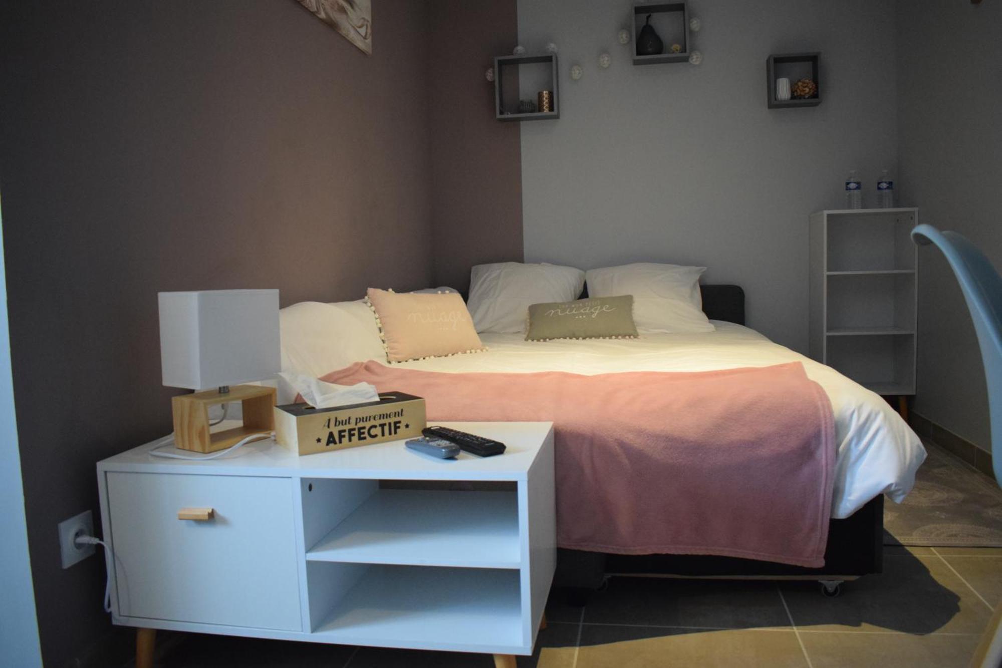 La Sarlamandre, Chambres Et Table D'Hotes Marcillac-Saint-Quentin Exteriér fotografie