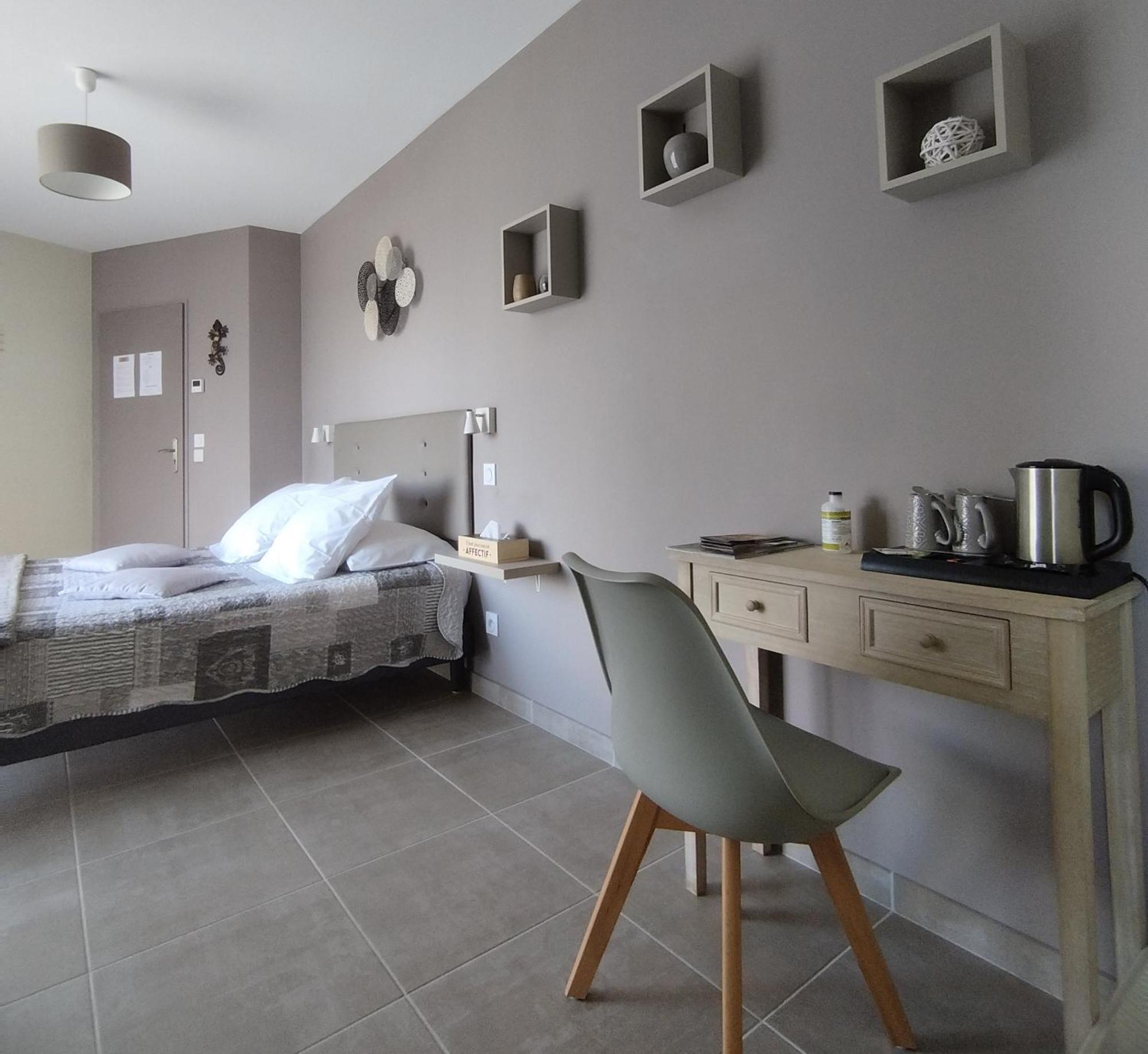 La Sarlamandre, Chambres Et Table D'Hotes Marcillac-Saint-Quentin Exteriér fotografie