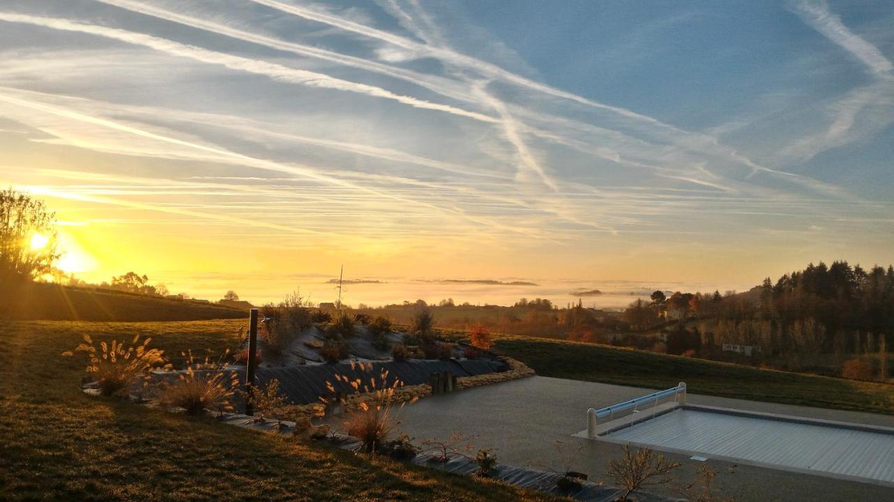 La Sarlamandre, Chambres Et Table D'Hotes Marcillac-Saint-Quentin Exteriér fotografie